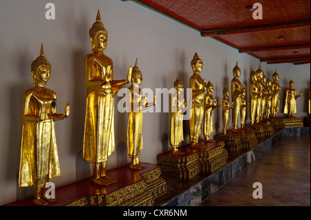 Goldene Statuen, Wat Pho, Wat Phra Chetuphon, Tempel des liegenden Buddha, Bangkok, Thailand, Asien Stockfoto