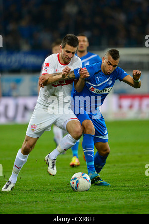 Duell Aktion, Vedad Ibisevic, VfB Stuttgart, links, vs. Daniel Williams, TSG 1899 Hoffenheim, rechts, Wirsol Rhein-Neckar-Arena Stockfoto