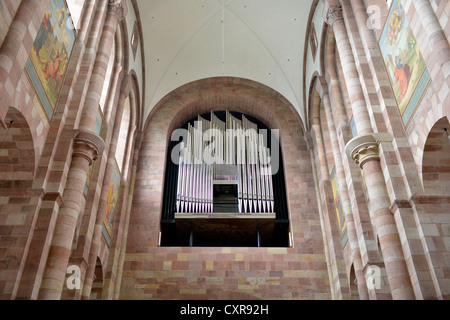 Neue "Seifert" Orgel und Johannes Schraudolph Malerei im Kirchenschiff, Dom zu Speyer, imperiale Kathedrale Basilica von der Stockfoto