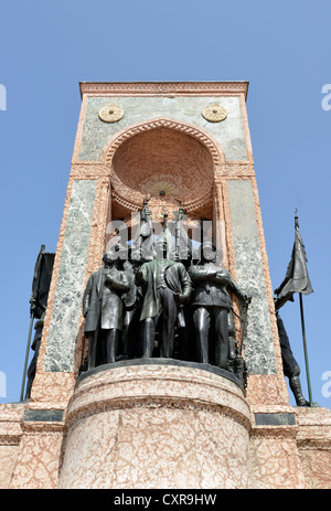 Cumhuriyet Aniti, Denkmal der Republik, Taksim-Platz, Istanbul, Türkei, Europa, PublicGround Stockfoto