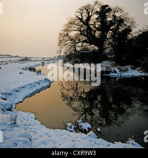 Hungerford Marsh mit leichtem Schnee in der späten Nachmittag Sonne Stockfoto