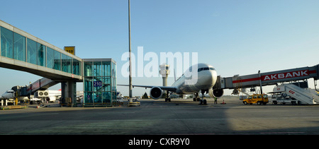 Flugzeug vorbereitet, Atatürk International Airport, Flugplatz, Istanbul, Türkei, Europa Stockfoto