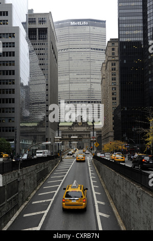 MetLife Building und Grand Central Terminal, Park Avenue, Midtown Manhattan, New York City, New York, USA Stockfoto