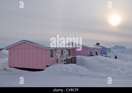 Bunte Häuserzeile, Qeqertarsuaq oder Disko-Insel, Grönland, Arktis Nordamerika Stockfoto