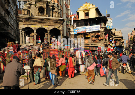 Straßenszene, Thamel, Kathmandu, Kathmandu-Tal, UNESCO-Weltkulturerbe, Nepal, Asien Stockfoto