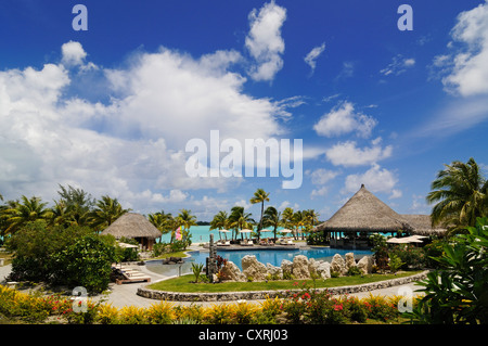 St. Regis Bora Bora Resort, Bora Bora, Leeward-Inseln, Gesellschaftsinseln, Französisch-Polynesien, Pazifik Stockfoto