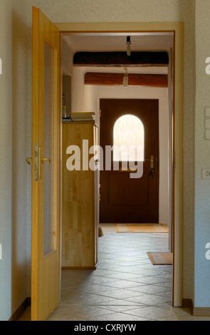 Nahaufnahme eines Korridors in einem alten Haus Stockfoto