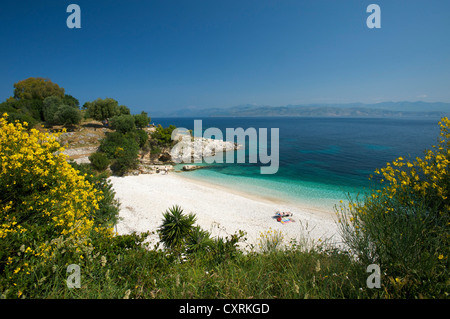 Strand von Kassiopi, Korfu, Ionische Inseln, Griechenland, Europa Stockfoto