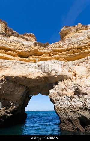 Klippen, in der Nähe von Lagos Algarve, Atlantikküste, Portugal, Europa Stockfoto