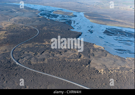 Luftaufnahme, Straße, den Dettifoss, Gletscherbach Joekulsá Á Fjoellum, Highland, Island, Nordeuropa, Europa Stockfoto