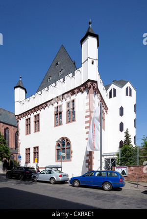 Leinwandhaus Gebäude, alte Stadt mit einem Gewicht von Haus, jetzt eine städtische Galerie, Fotografie Forum, Museum für komische Kunst, Caricatura Stockfoto