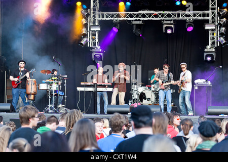 Der deutsche Reggae-Band Sebastian Sturm & Exile Airline, live zu spielen, beim Soundcheck Open Air in Sempach-Neuenkirch, Luzern Stockfoto