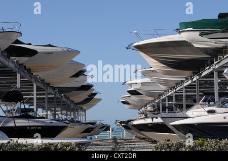 Boote in Ablagen, Sarasota, Florida, USA Stockfoto