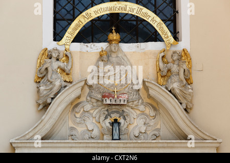 Abbildung von Maria über dem Portal, Wallfahrt Kirche Maria Lankowitz, Weststeiermark, Steiermark, Austria, Europe Stockfoto