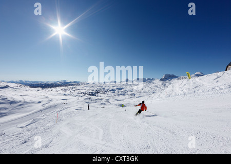 Skigebiet am Krippenstein Mountain, Dachsteingebirge, Salzkammergut, Oberösterreich, Österreich, Europa Stockfoto