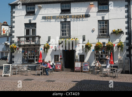 Der Punch House Pub in Monmouth Stockfoto