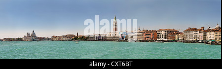 Panoramablick, Stadtansicht, Venedig aus dem Wasser, Venedig, Veneto, Italien, Europa Stockfoto
