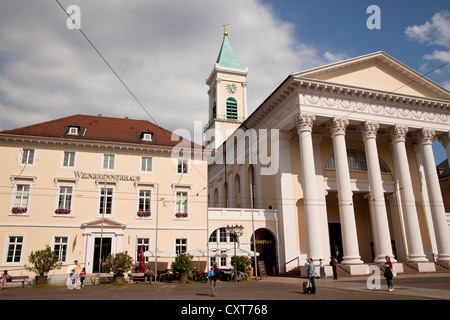 Weinbrennerhaus Gebäude und Karlsruhe evangelische Kirche, erbaut von Friedrich Weinbrenner, beeinflusst von griechischen Tempeln, Karlsruhe Stockfoto