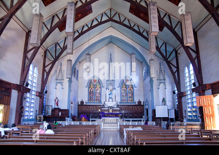 Kathedrale der Unbefleckten Empfängnis, Innenansicht, Puerto Princesa, der Insel-Hauptstadt, Palawan Island, Philippinen, Asien Stockfoto