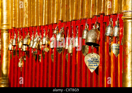 Wollen Glocken, Wat Phra Doi Suthep Tempel, Asien, Thailand, Chiang Mai, Nordthailand Stockfoto