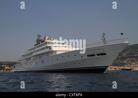 Rising Sun, ein Kreuzer, gebaut von Lürssen Yachts, Länge: 138 Meter, Baujahr 2004, Cap Ferrat, Côte d ' Azur, Frankreich Stockfoto