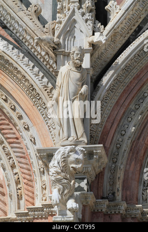 Hauptfassade von Giovanni Pisano, Dom von Siena, Kathedrale Santa Maria Assunta, Siena, Toskana, Italien, Europa Stockfoto