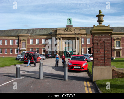 Eingang zum Rand-Hügel-Universität Hauptgebäude Ormskirk Lancashire uk Großbritannien Stockfoto