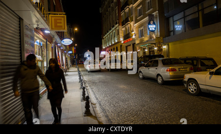 Nachtleben in der Altstadt der Stadtteil Sirkeci in Istanbul Türkei Stockfoto