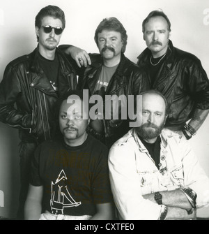 DIE DOOBIE BROTHERS-Promo-Foto des US-Rock-Gruppe im Jahr 1989. Siehe Beschreibung unten für Namen Stockfoto