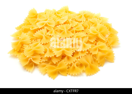 Farfalle auf weißem Hintergrund Stockfoto