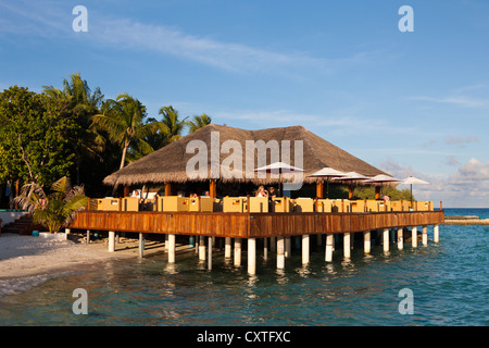 Strandbar von Eriyadu Island, Nord Male Atoll, Malediven Stockfoto