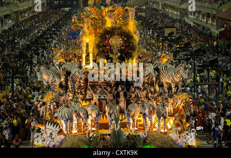 Tierischer Auftrieb im Karneval Parade Rio de Janeiro Brasilien Stockfoto