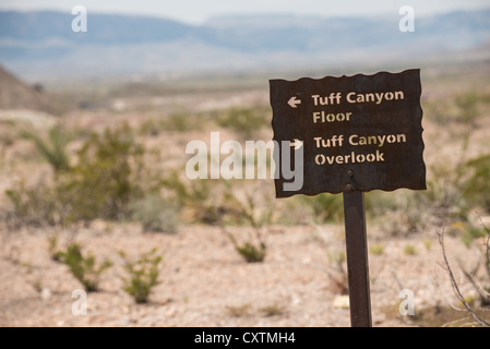 Big Bend National Park, Texas, Trail Zeichen für Tuff Canyon Gebiet. Stockfoto