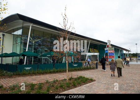 Neue Raststätte auf der M25 in Cobham errichtet neue Scheune Hof Surrey Kent Stockfoto