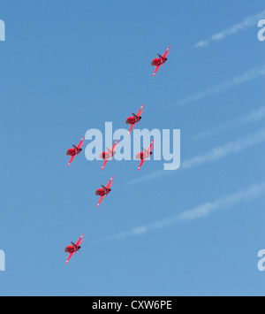 Teamwork von der Red Arrows Flugzeuge bei WESTON-SUPER-MARE, SOMERSET-Juli 23. 2012: At the Grand Pier Air Show Stockfoto