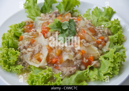 Bandnudeln in einer cremigen Soße Sauce, Thai Stil Essen Stockfoto