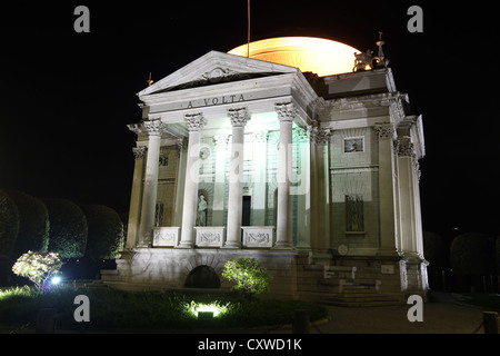 ein schönes Bild von der Volta-Tempel von Nacht, Comer See, Italien, photoarkive Stockfoto