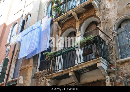 Bettwäsche, hängen, Wäscheleine, Venedig, Italien. Stockfoto