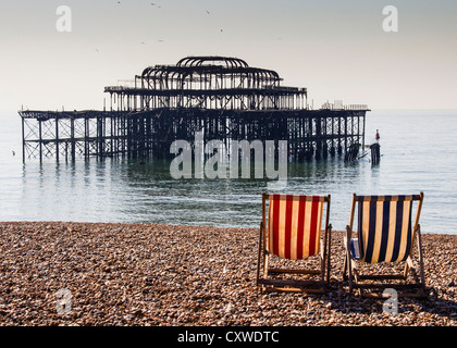 Die Stahlkonstruktion der Brighton West Pier, die seit 1975 - geschlossen wurde es von zwei Brände zerstört wurde, im Jahr 2003 Stockfoto