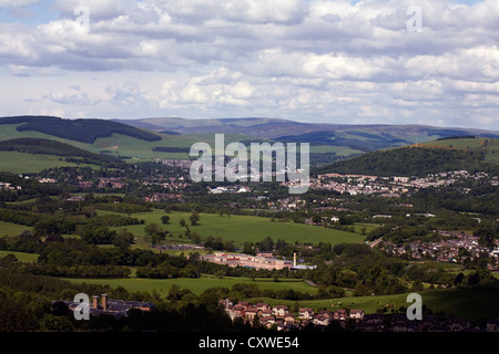 Die Aussicht vom Gipfel der Eildon Hills mit Blick auf Tweedbank und Galashiels, Gala Wasser und der Fluss Tweed Nord Stockfoto