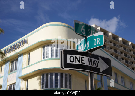 Ocean Drive und 6th Street im Art-déco-Bezirk von Miami south beach Florida usa Stockfoto