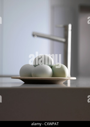 Nahaufnahme der Platte von Eiern Stockfoto