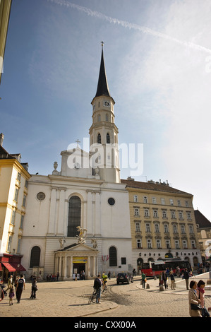 St. Michael Kirche (Michaelerkirche), Michaelerplatz, Wien, Österreich Stockfoto