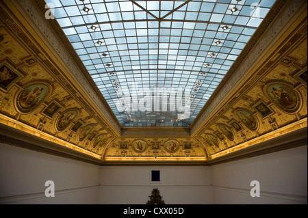 Schöne Glas überdachten Raum im Museum MAK angewandte Künste in Wien, Österreich Stockfoto