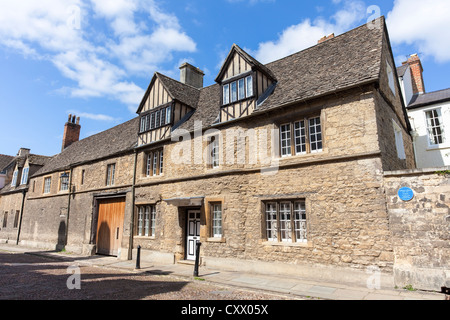 Postmaster Halle aufbauend auf Merton Street, Oxford, UK - mit blaue Plakette, Anthony ein Holz eine berühmte Antiquar Stockfoto