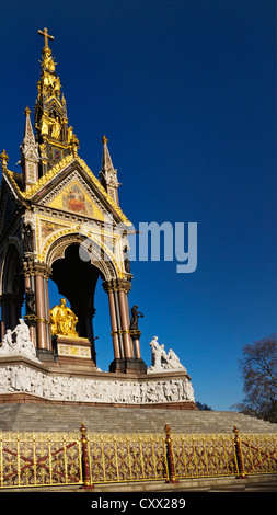 Das Albert Memorial in den Kensington Gardens, London, UK Stockfoto