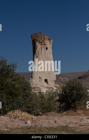 Felsformation, Stadtrand von Ortahisat City, Nationalpark Göreme, Kappadokien, Türkei. Stockfoto