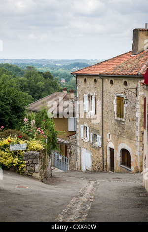 Straßen der Kleinstadt Saint-Bertrand-de-Comminges. Hautes-Pyrénées, Frankreich. Stockfoto