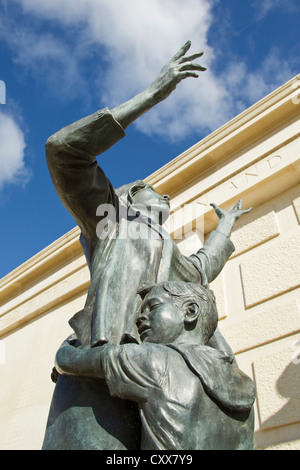 Ein Teil der wichtigsten Bildhauerei an der National Memorial Arboretum in Staffordshire England Stockfoto