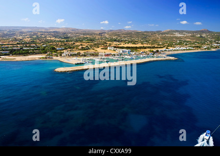 Luftaufnahme von Latchi Marina, Bereich Paphos, Zypern Stockfoto